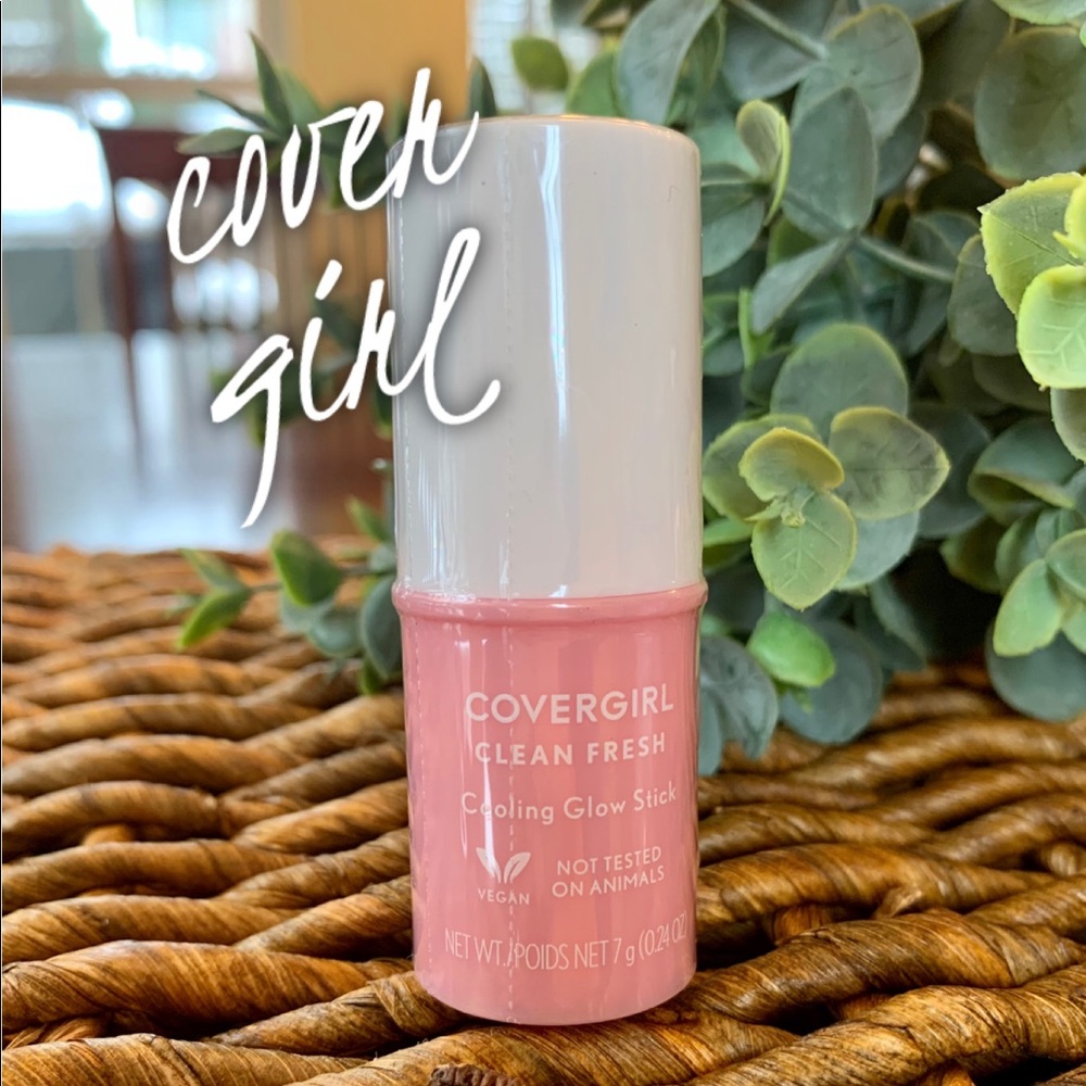 🌿🌿 Cover Girl Clean Fresh Cooling Glow Stick